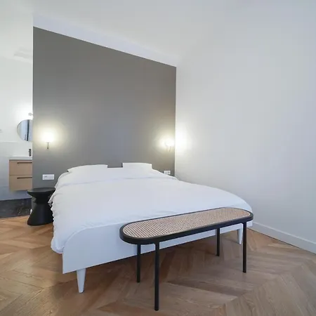 Appartement Parisuites Grands Boulevards Design Folies Bergeres Parijs