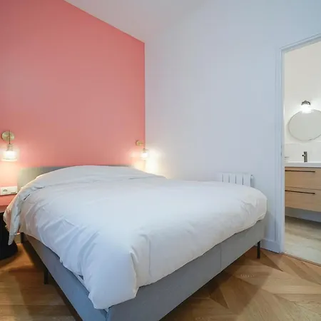 Parisuites Grands Boulevards Design Folies Bergeres Apartment