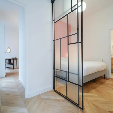 Parisuites Grands Boulevards Design Folies Bergeres