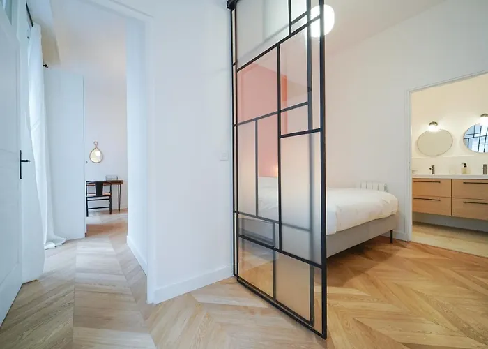 Parisuites Grands Boulevards Design Folies Bergeres